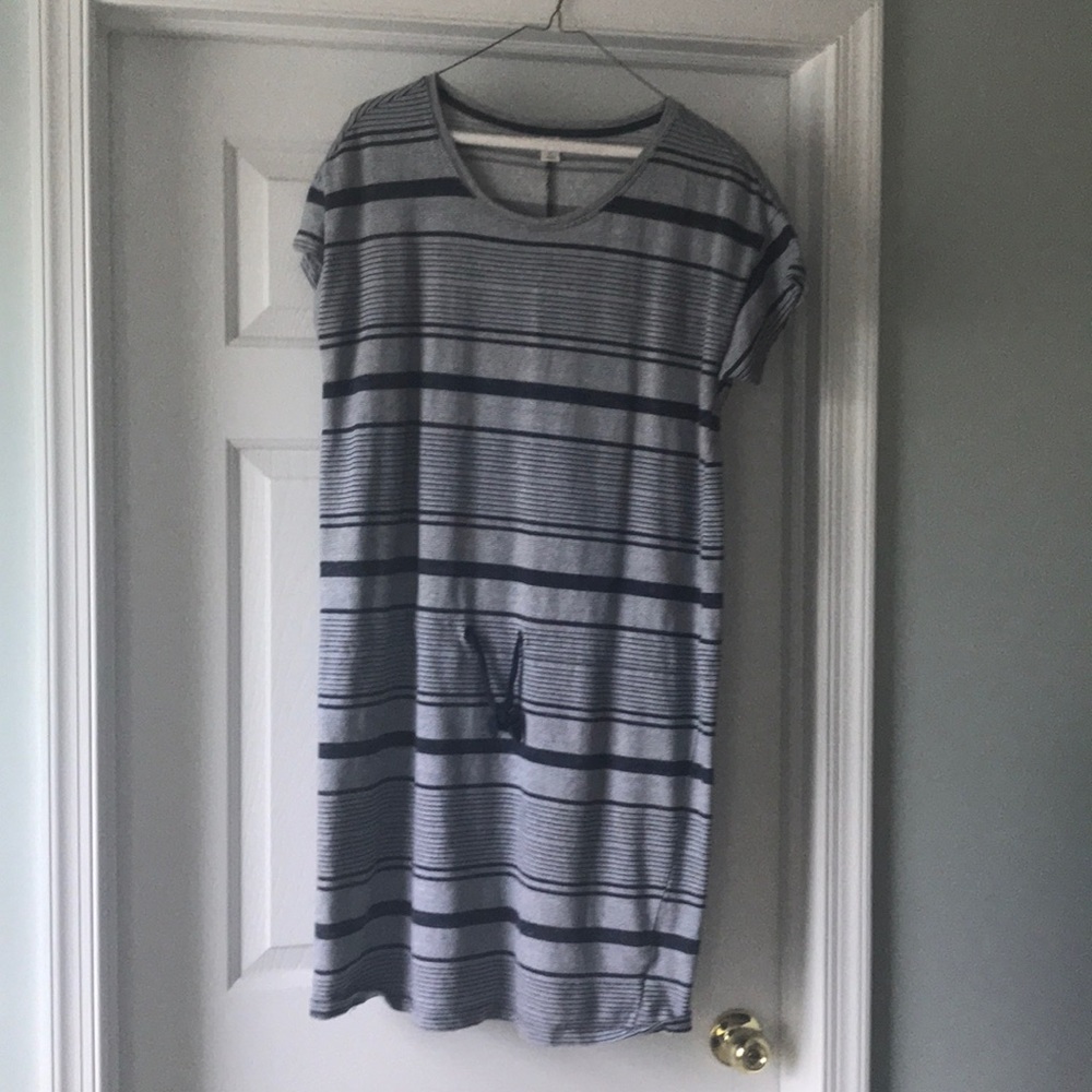 Old Navy dress size Large